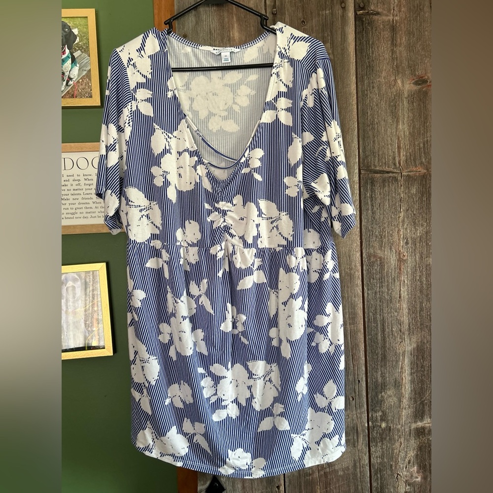 Boutique Blue and White Floral Blouse